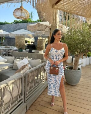 Haya Karazon Instagram - أعيش بثلاثة قواعد بسيطة :
الحب يحتاج إلى أفعال ،الثقة تحتاج إلى إثبات ،الاعتذار يحتاج إلى التغير ..🕊️🤍

#fashion #bloggerstyle #amman #palstine 
‎‏#love #eyemakeup #beauty #makeuplooks #explore #dubai #kuwait #glow #مكياج#photoshoot #palestine🇵🇸#اكسبلور_explore #الاردن #ماكياج #lifestyle #الامارات🇦🇪 #السعودية #قطر #مصر #explorepage #hairstyles #model#bloggerstyleاكسبو