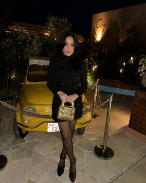 Haya Karazon Instagram - “Spending time with people who make you feel comfortable is priceless—you never notice the time passing, “Make the most of every moment.🤍🕊️

#virel #loveislove #love #explore #fypシ #أكسبلور #هيا_كرزون #dener