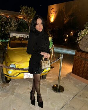 Haya Karazon Instagram - “Spending time with people who make you feel comfortable is priceless—you never notice the time passing, “Make the most of every moment.🤍🕊️

#virel #loveislove #love #explore #fypシ #أكسبلور #هيا_كرزون #dener