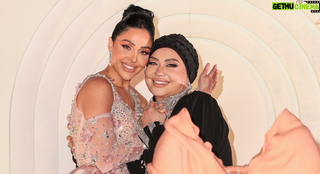 Haya Karazon - 6.6K Likes - أمي العظيمة، يا أول الأوطان وآخر الملجأ. في يومكِ، أبعث لكِ بكل الحب الذي زرعتيه في قلبي،، وبكل الامتنان لكل لحظة كنتِ فيها درعًا يحمي، ويدًا تساند، وقلبًا يغمرني دفئًا.
أنتِ المحاربة التي لم تستسلم يومًا، التي واجهت الحياة بصلابة وقلب ممتلئ بالإيمان. أنتِ العطاء الذي لا ينضب، والحب الذي لا يشترط، والحنان الذي لا يعوَّض.أنت من علمتني أن الحب لا يُقاس، وأن التضحية لا تُوزن، وأن الأم هي معجزة لا تتكرر
كل عام وأنتِ النور الذي يضيء حياتي، والقوة التي تدفعني للأمام، وكل عام وأنتِ أجمل ما في عمري، هاي الست أمي
#عيدالأم #امي #lovely#vairl#هيا_كرزون#إكسبلور#explorer#fypシ❤️💞❤️
