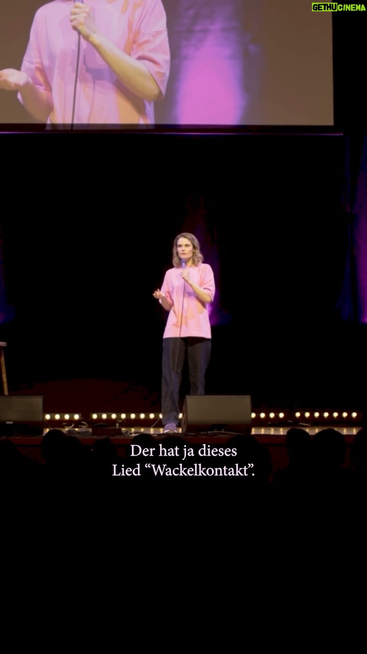 Hazel Brugger - 24.2K Likes - āGroĆmutter!ā āAn Wackelkontakt!!ā š§š¤Ø #immernochwach #wackelkontakt