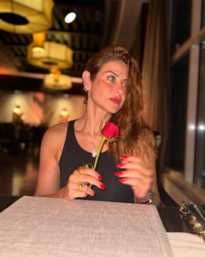 Heidy Karam Instagram - Through his eyes ♥️ thank you @kempinskiroyalmaxim for the beautiful stay