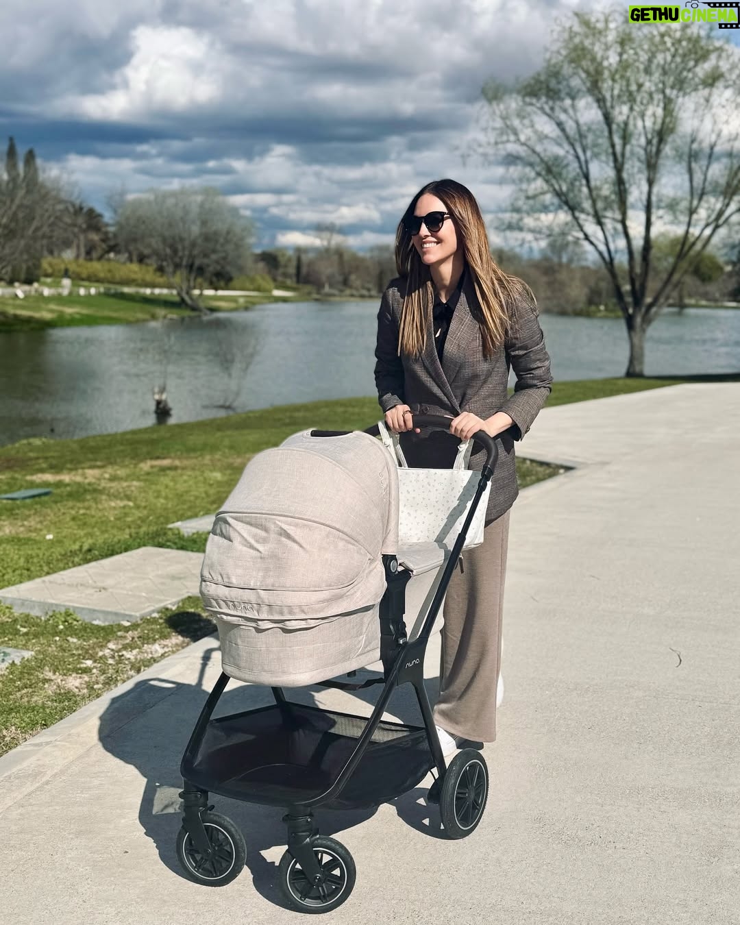 Helen Lindes - 9.5K Likes - Life lately… disfrutando mucho de estos momentos en familia ❤️ Es increíble lo rápido que pasa el tiempo cuando tienes niños 🥰🥰 #mumlife #familytime #lovemyfamily #eltiempovuela