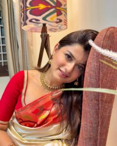 Actress Hemal Ingle HD Photos and Wallpapers April 2025