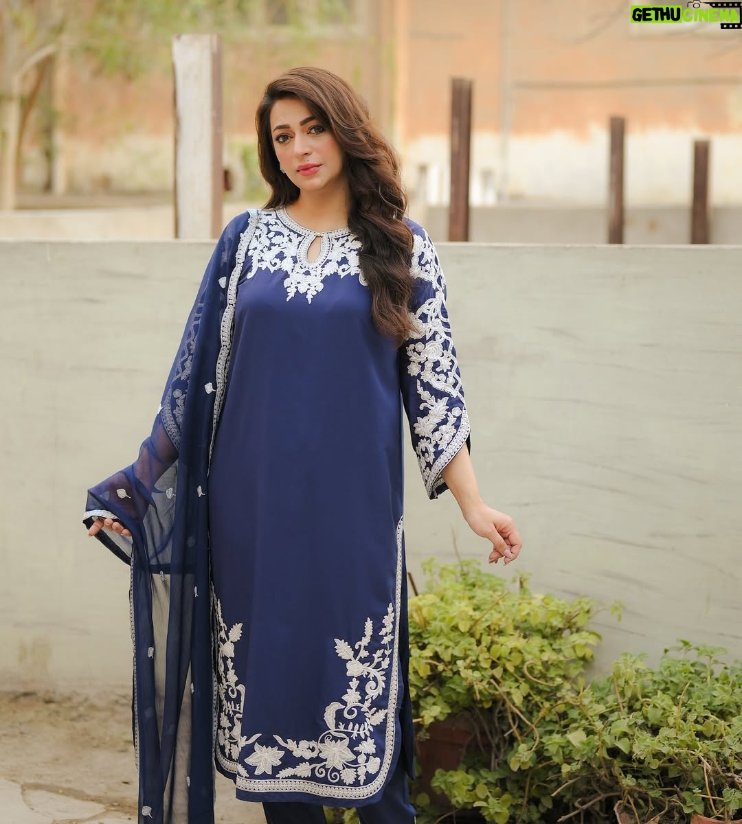 Hiba Ali Khan - 58K Likes - Elevate your Eid style with our stunning three-piece outfit! ✨ Featuring beautiful white embroidery on the shirt and a gorgeous chiffon dupatta, it’s the perfect choice for a memorable celebration. Embrace the elegance this Eid!
@farah_naz.attire