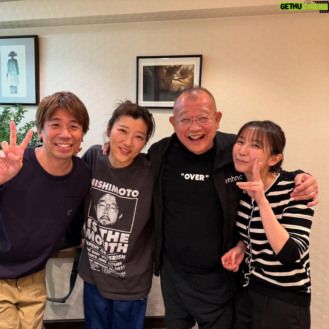 Hiccorohee - 22.2K Likes - 毛がぼさぼさすぎてインスタグラムの法律に反していますか?
連日の仕事でクタクタボロボロの私に、師匠が寿司を食わせてくれた日
松竹に一途な男と女