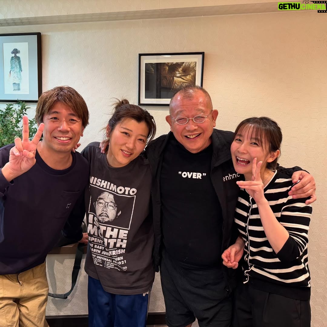 Hiccorohee - 22.2K Likes - 毛がぼさぼさすぎてインスタグラムの法律に反していますか?
連日の仕事でクタクタボロボロの私に、師匠が寿司を食わせてくれた日
松竹に一途な男と女