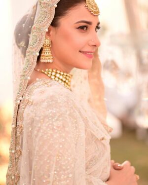 Hina Altaf Instagram - Zaira got married ! @harpalgeotv 
Wardrobe @farahtalibaziz 
Jewellery @kohar_jewel 
Hair and makeup @sanabutt54 
Photographer @abdulmohseearts