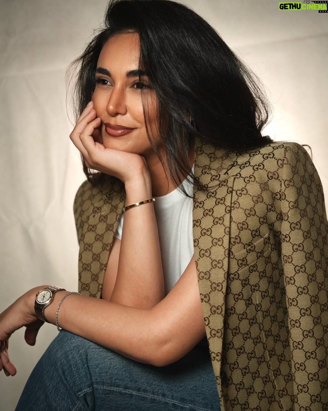Hind Nizar - 39.9K Likes - OMEGA
@swissgalleryofficial
.
@mahmod.alrawi
@amjad_hairstylist1