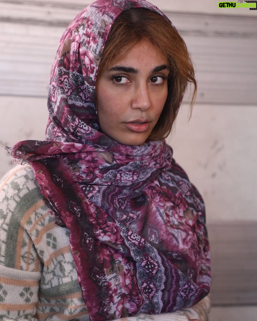 Hind Nizar - 72.8K Likes - رأيكم بورده🌷 ورده قبل التنظيف والجلف🫣🤗