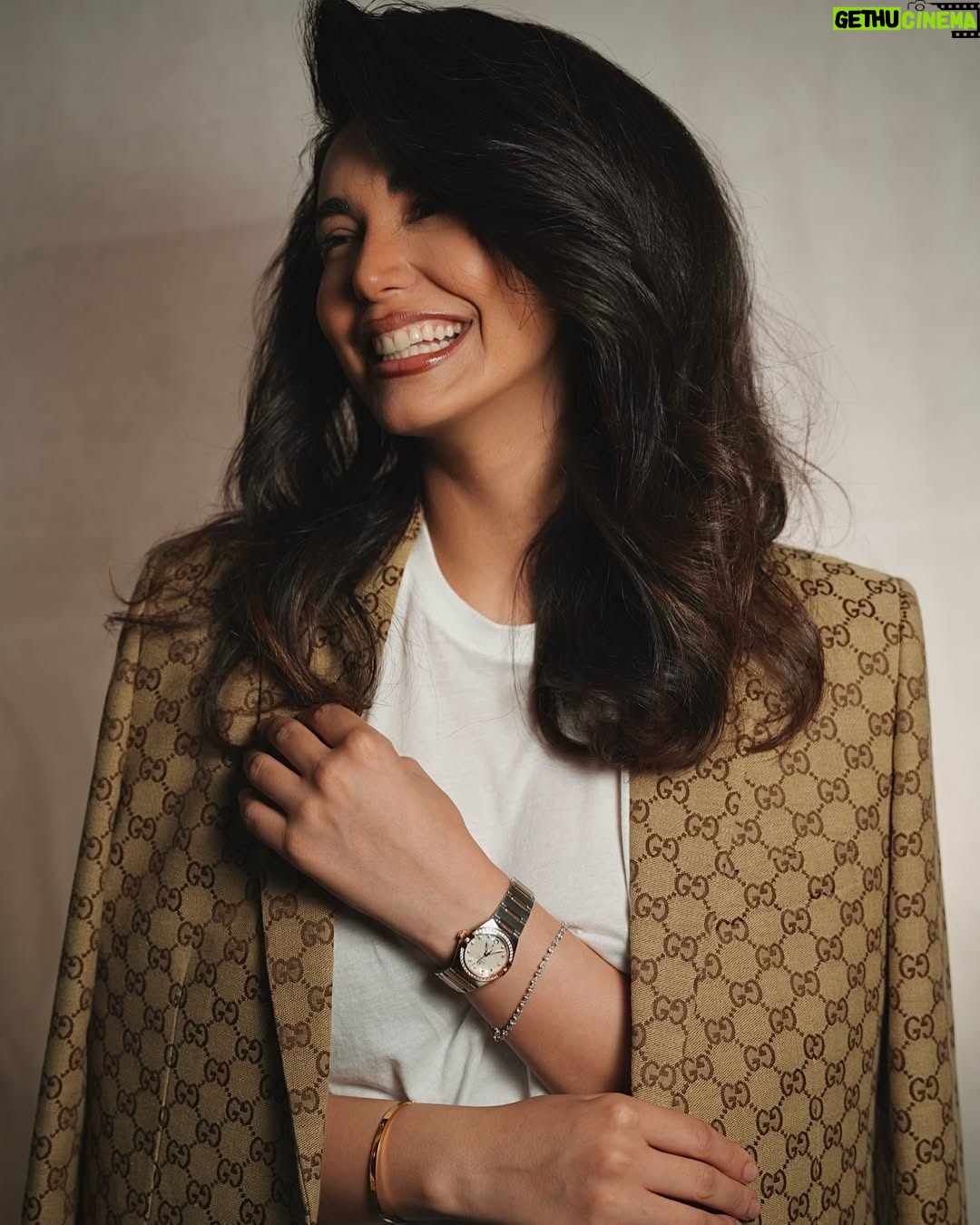 Hind Nizar - 39.9K Likes - OMEGA
@swissgalleryofficial
.
@mahmod.alrawi
@amjad_hairstylist1