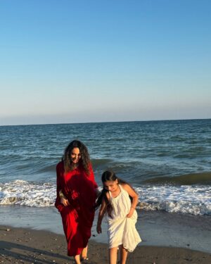 Hind Nizar Instagram - ❤️❣️🫰🏻