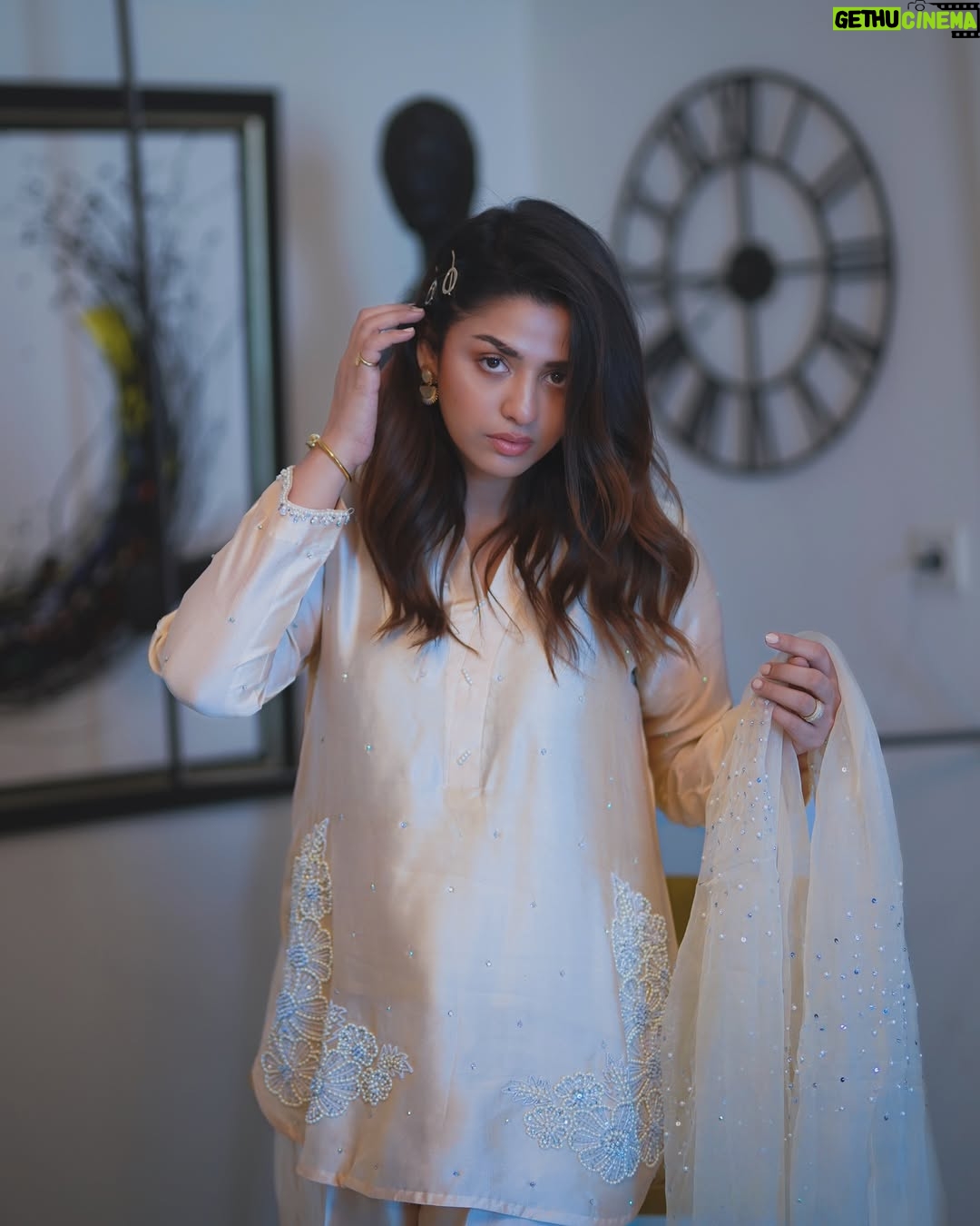 Hira Soomro - 35.3K Likes - ✨✨✨
@rukhdesigns
@areebaziz960