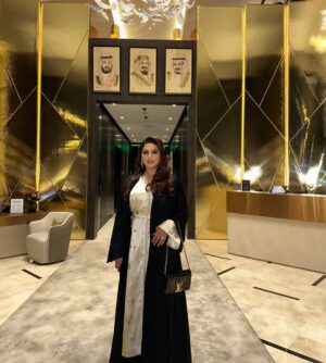 Hoda Saad Instagram - Riyadh vibes 🇸🇦

Hair by @aminahair ♥️ 
Makeup by @hanin.adeeb ❤️