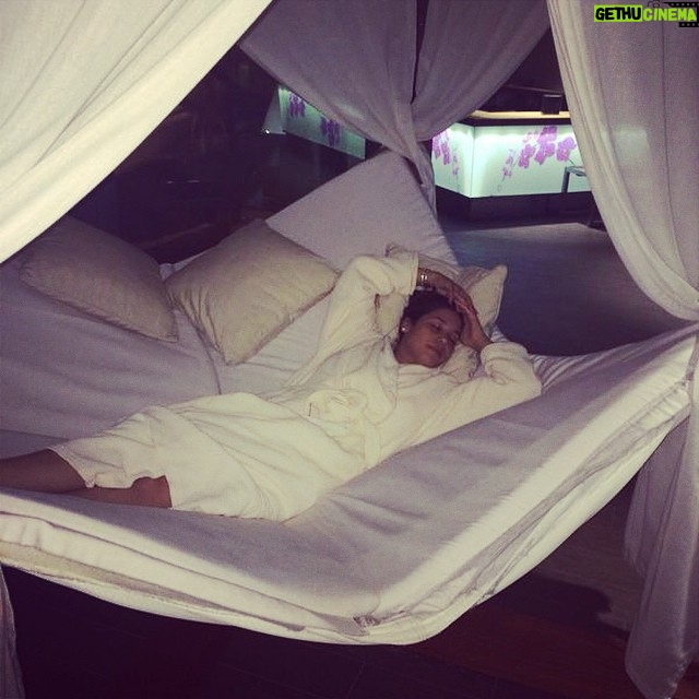 Hoda Saad - 605 Likes - Bonne nuit 😴