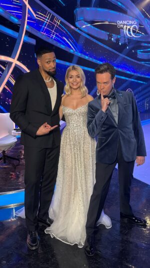 Holly Willoughby Instagram - Dancing on Ice 2025 fit check complete 💫