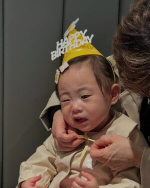 Honey J Instagram - #0405
러브의 두번째 생일🎂🎉
사랑해 딸래미❤️