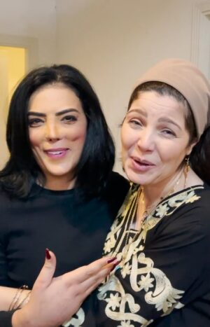 Horeya Farghaly Instagram - جرا اى يا بت عمى
يا ولية نضفى السواد اللى فى قلبك 😂
#حورية_فرغلي #horeya_farghaly #سماح_السعيد
