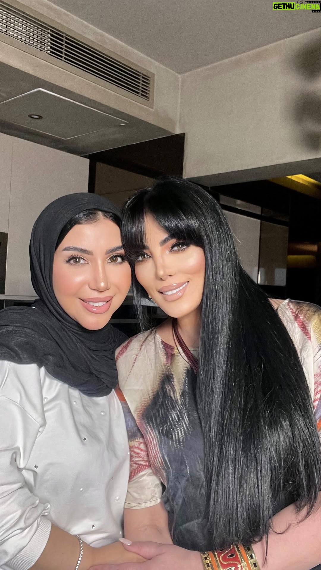 Horeya Farghaly - 85.1K Likes - ما أروعك فعلا يا حوريه انتى الجمال كله جمالك من بره ومن جوه خفه دمك و روحك الحلوه وقلبك الابيض والطيبه كلها انتي إنسانه بمعنى الكلمة قمه في التواضع قمه في الذوق والأخلاق بجد انا بحبك يا احلى فنانه في الدنيا 🫶❤️🥰🪬🧿
#horeya_farghaly
#حوريه_فرغلي
#مشاهير
#مشاهير_الانستقرام
#مشاهير_مصر_مشاهير_الخليج
#مشاهير_الفن
#ملكه_جمال_مصر
#ترند_مصر
@beautyunionpl
#liftingfacial
#beautyunionpl #beautyunion #beautyunioncosmetics
#makeupartist #glossy #beautiful #instagram #instamkeup #girl#followers #model#trendingreels #bridalmakeup #daliamatar #daliamatarmakeupartist #bridalmakeup #bridalmakeup2024
#makeupartistinalexandria #makeupartistinegypt
==============================
👇:Address
لوران شارع أبو قير امام قباني للأثاث برج العائلة بجوار جامع شعراوي أول ناصية من شارع شعراوي المدخل الإداري الدور الثاني بيوتي هاوس رقم 205 الإسكندرية
للحجز والاستعلام يرجي الاتصال علي
01098559209
whats app
01098559209
