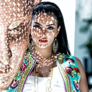 Horeya Farghaly Instagram - الفرعون العاشق جاهز للاحتفال
#حورية_فرغلي #horeya_farghaly