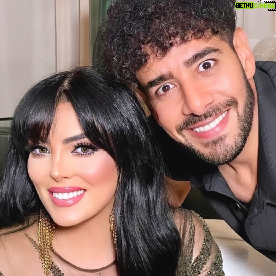 Horeya Farghaly - 6.9K Likes - ميدو فايد فنان جميل وخلوق وانا سعيده بالعمل معاك في الفيلم الجديد بالتوفيق والنجاح الدائم يارب
دعواتكم ♥️