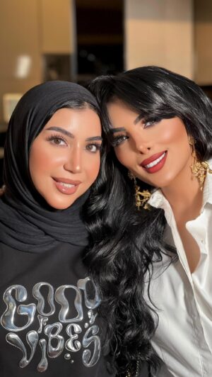 Horeya Farghaly Instagram - كلاكيت خامس مرة حب 🫶 مع الفنانة الجميلة وصاحبتي اللى بموت فيها القمر حورية فرغلي بجد بحبك من كل قلبي وحبي بيبان في شغلي في لوكات الميك آب ليكي 😘 شكرا على كلامك الجميل اللى طالع من قلبك ليا يا اطيب قلب 🤍ربنا يديم محبتنا لبعض يارب طول العمر ياروح قلبي ❤️
‏makeup by : @daliamatar_makeup_artistr 
‏hairstyle by: @matar_swidan 
@horeyafarghaly 
‏‎#حورية_فرغلي 
‏#horeya_farghaly 
‏‎ #اخبار_المشاهير #ملكه_جمال_مصر #فوشيا 
‏‎ #ملكه_جمال  #نجوم_الفن #اخبار_المشاهير #اخبار_الفن_ #حوريه_فرغلي #مشاهير #مشاهير_الانستقرام #مشاهير_مصر_مشاهير_الخليج  #مشاهير_الفن #ملكه_جمال_مصر #ترند_مصر #عرب_ارت #اكسبلورر #ريلز_explor ‏‎‏@beautyunionpl ‎‏#beautiful #instamkeup #trendingreels  #daliamatar #daliamatarmakeupartist #bridalmakeup #bridalmakeup2024 ‏‎‏#makeupartistinalexandria #makeupartistinegypt 
#bridalmakeup2025 

==============================‏‎‏👇:Address ‏‎‏‎لوران شارع أبو قير امام قباني للأثاث برج العائلة بجوار جامع شعراوي أول ناصية من شارع شعراوي المدخل الإداري الدور الثاني بيوتي هاوس رقم 205 الإسكندرية ‏‎‏‎للحجز والاستعلام يرجي الاتصال علي01098559209 ‏whats app 01098559209