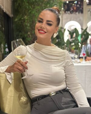Hygerta Sako Instagram - Cheers 🍸