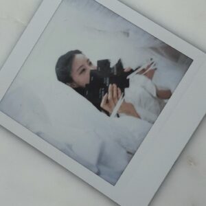 Hyomin Instagram - 인생에 가장 행복한 날을 아름답게 담아내주신 홍장현 작가님과의 촬영. 영원히 간직될 기회와 추억을 선물해주셔서 진심으로 감사드립니다! The happiest day of my life, beautifully captured by @hongjanghyun I am deeply grateful for this opportunity, which will be cherished forever.

Photographer @hongjanghyun 
Behind the scenes @chin_so 
Dress @atelierku_official 
Hair @_kimjihyun_0 
Makeup @won850318
Flower @emilyatelier 
@chaumetofficial 
@jimmychoo 

It wan an honor to have all of you for my new beginning🌹