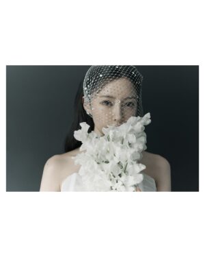 Hyomin Instagram - 훈남까진 아니지만 제 눈에는 멋진 그런 남자를 만나게 되어 결혼을 앞두게 되었습니다.
준비하면서 새삼 그동안 곁에서 아껴주셨던 분들에 대한 감사함을 다시 한번 깨닫는 중입니다. 제 개인적 소식에 관심 가져주시고 축하해 주신 분들 진심으로 감사드리고, 팬분들께도 고마운 마음 변하지 않겠단 약속도 드리고 싶네요.
앞으로도 항상 열심히, 또 성실히 살아가는 박선영이 되겠습니다.

I’ve met someone who is the most wonderful person in my eyes. Preparing for this new chapter has reminded me how grateful I am for those who have been there and supported me. 
And dear my beloved fans, my appreciation for you will never change. I’ll continue to live with sincerity and dedication as Park Sun-young.

첫 단락은 신랑이 넣어달라고 부탁했던 문장입니다. 기자님들께서 훈남이라며 좋게 써주신 기사들이 부담이 되었나봐요:) 이제 정말 곧이네요....! 예쁘게 봐주세요! ♡