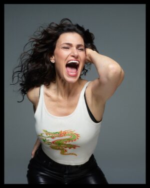 Idina Menzel Instagram - Still paying RENT at the Nederlander.  #LinkInStory

@nymag
#YesteryearIssue
#LegendsofBroadway
Portfolio by @markseliger 
Hair by @geobrianhmu 
Makeup by @genevieveherr
Styling by @danieledley