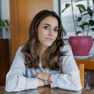 Ignacia Baeza Instagram - Hola! 🫶🏻 Que hacen este finde largo? 🤩 Que rico despertar y saber que quedan 3 días por disfrutar.