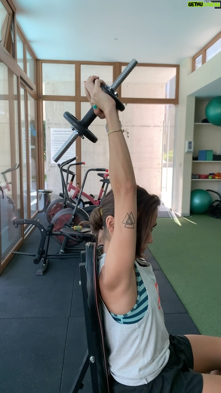 Ignacia Baeza - 2.2K Likes - Sábado de energía y acción con el mejor coach que pudo llegar a mejorar mis hábitos deportivos @bastilecaros9 🌈🤩
