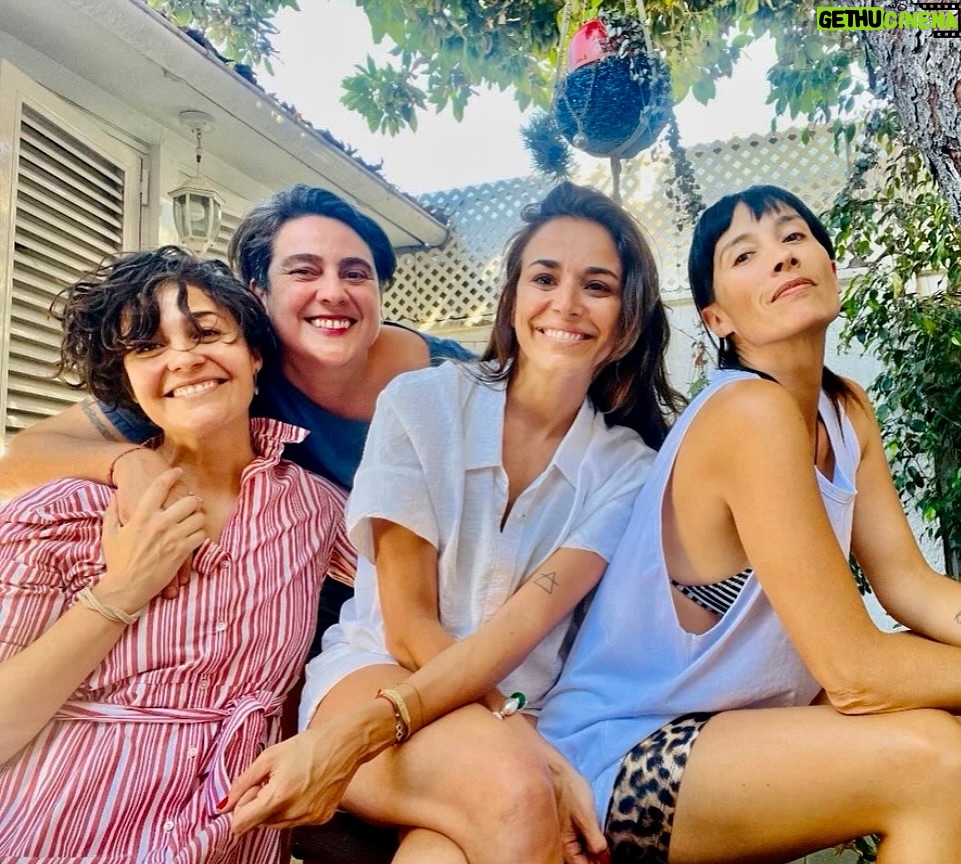 Ignacia Baeza - 4.1K Likes - Feliz Navidad para todos!! 🎄😍