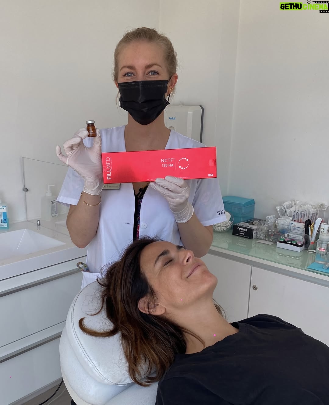 Ignacia Baeza - 1.9K Likes - Junto a nuestra querida @baezaignacia que vino a aplicarse vitaminas para preparar su piel para luego realizar una mesoterapia para potenciar los resultados.
🌟 Mesoterapia nctf refuerzo extra.
Gracias por confiar en nosotras!
…
www.skinup.cl
56962293490
Av. Presidente Kennedy 5770 Oficina 1104, Vitacura
