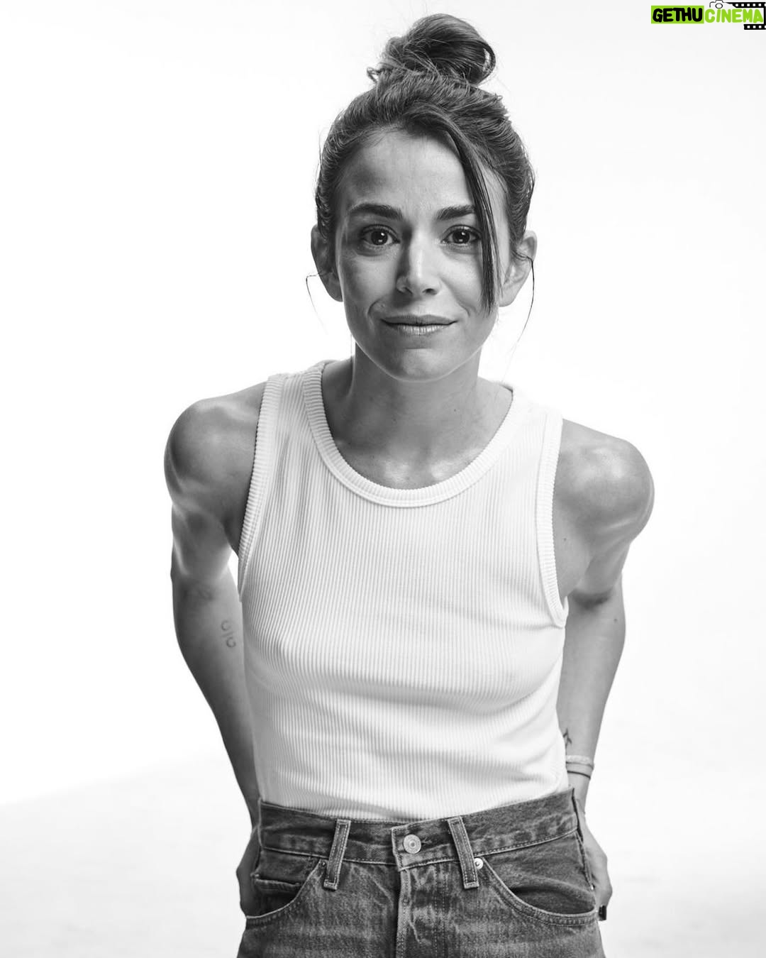 Ignacia Baeza - 8.5K Likes - Una sonrisa de semana corta y mañana 👻🎃
PD: etiquétenme en stories si se disfrazan! 😈