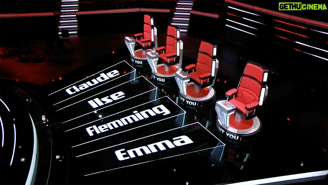 Ilse DeLange - 9.9K Likes - Zo blij dit nieuws met jullie te kunnen delen: Ik ben opnieuw 1 van de coaches van The Voice of Holland en The Voice Kids! Voel me zeer vereerd dat ik weer gevraagd ben. Zoals de meesten van jullie weten is het coachen van jong talent iets wat ik al mijn hele muzikale leven doe en waar ik heel veel plezier aan beleef. Ik vind het geweldig dat ik nu weer mag plaatsnemen in de rode stoel. Kijk enorm uit naar al het talent dat zich op dit prachtige podium kan laten horen.