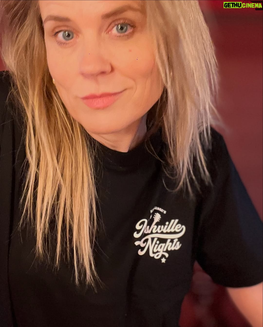 Ilse DeLange - 2.2K Likes - New merch alert! Available via my website and link in my stories. Also at our show tomorrow in Amsterdam 🤗✨