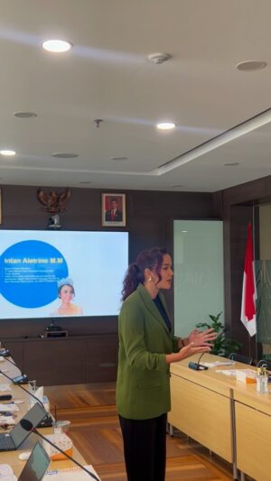Intan Aletrino Instagram - @talkactive.id ‘s first In House Training in 2025 for PT Sarana Multi Infrastruktur 💫