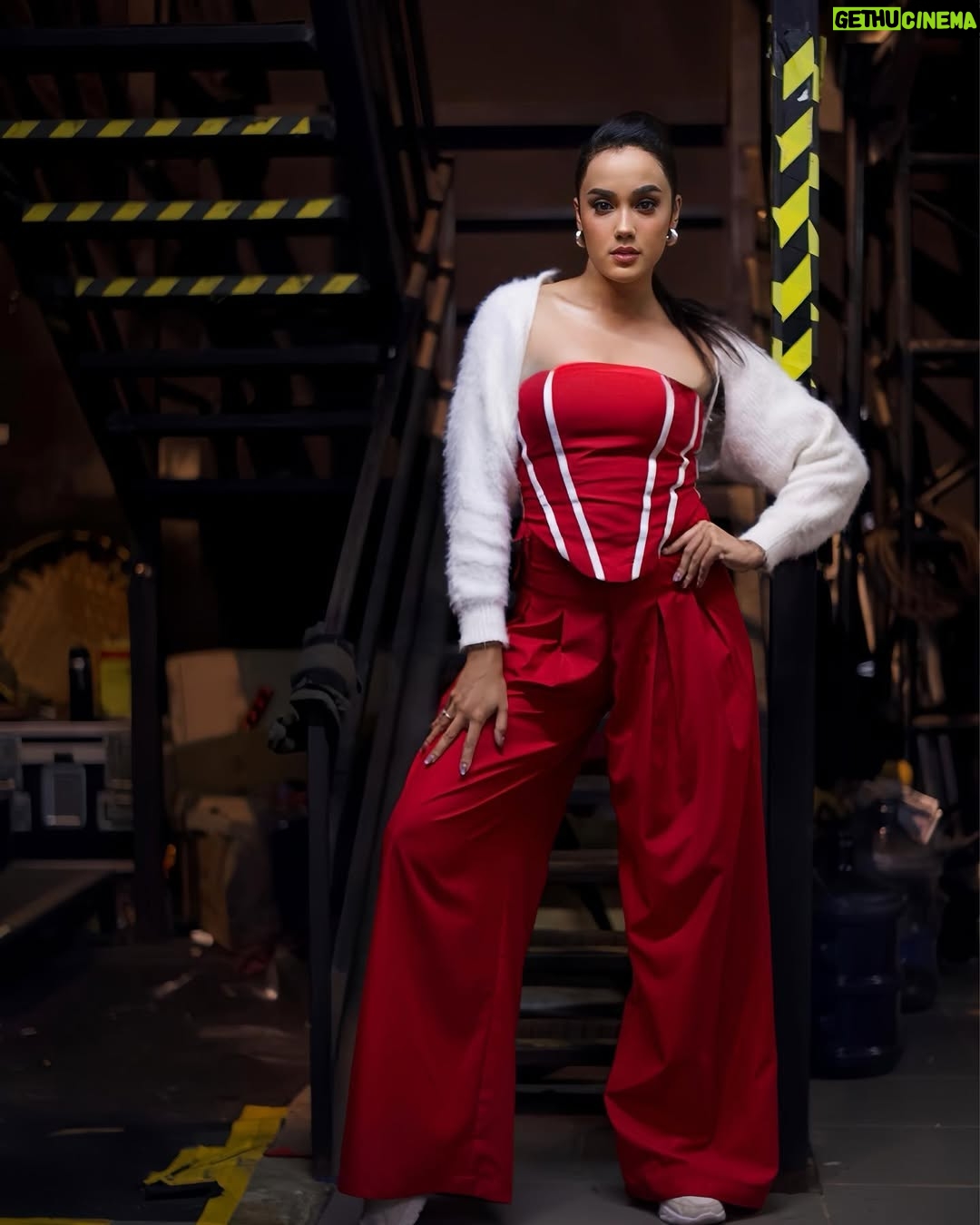 Intan Aletrino - 566 Likes - Insert 21st Anniversary āØ
Gown by @annkellystudio
Red suit by @resti_julieanne
Stylist @thaniasumardi
MUA @athasunny
Hairdo @abob_bobby