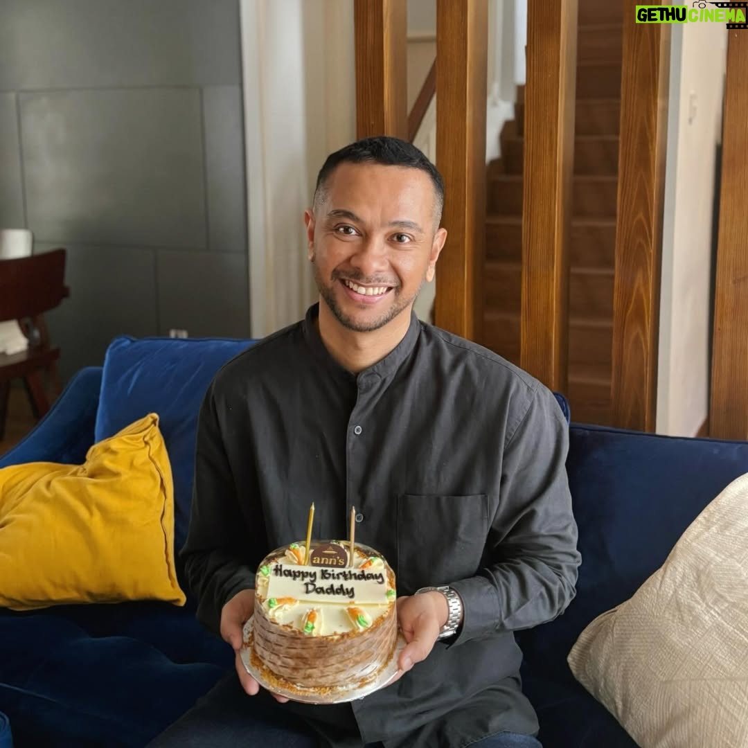 Intan Aletrino - 3 Likes - What a special day! Eid and today is my husbandās birthday š„°
Eid mubarak from my family to yours, mohon maaf lahir dan batin š¤āØ