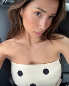 Actress Isabeau Delatour HD Photos and Wallpapers March 2025