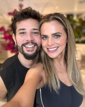 Isabella Castillo Instagram - Brunch con Grachi 🧡✨🦋