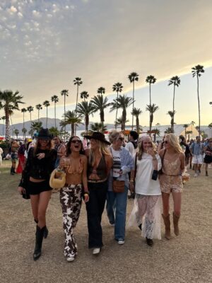 Isadee Jansen Instagram - girl chella ✨🤍❤️‍🔥