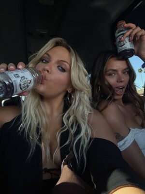 Isadee Jansen Instagram - coachella day 1 ❤️‍🔥