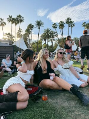 Isadee Jansen Instagram - coachella day 1 ❤️‍🔥