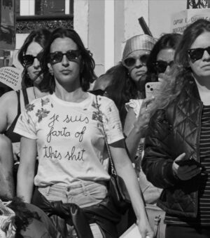 Iva Domingues Instagram - BASTA ! 
Estou farta. Estou zangada. Estou revoltada com a violência a que estamos sujeitas, todos os dias. 
Estou revoltada com a impunidade dos agressores.
Se não entendes a nossa dor, se não percebes as lágrimas desta revolta, não podes ser humano …E não não sei o que tens no lugar do teu coração .

344 mulheres violadas ente Janeiro e Setembro de 2024. 38 mulheres violadas por mês! 
TRINTA E OITO, POR MÊS !
Entre 1 de janeiro e 30 de setembro de 2024 o Observatório de Mulheres Assassinadas registou 20 femicídios consumados e 30 tentativas de femicídio. 
Entre 2022 e 2024 foram assassinadas 56 mulheres ! 
A lei tem que mudar. Os tribunais têm que mudar. As instituições têm que mudar . 

ACORDEM ! estão a matar-nos todos os dias .

( link para assinar a petição da violência contra as mulheres , na Bio )