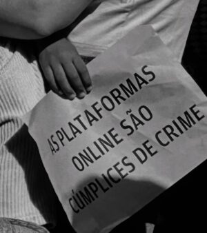 Iva Domingues Instagram - BASTA ! 
Estou farta. Estou zangada. Estou revoltada com a violência a que estamos sujeitas, todos os dias. 
Estou revoltada com a impunidade dos agressores.
Se não entendes a nossa dor, se não percebes as lágrimas desta revolta, não podes ser humano …E não não sei o que tens no lugar do teu coração .

344 mulheres violadas ente Janeiro e Setembro de 2024. 38 mulheres violadas por mês! 
TRINTA E OITO, POR MÊS !
Entre 1 de janeiro e 30 de setembro de 2024 o Observatório de Mulheres Assassinadas registou 20 femicídios consumados e 30 tentativas de femicídio. 
Entre 2022 e 2024 foram assassinadas 56 mulheres ! 
A lei tem que mudar. Os tribunais têm que mudar. As instituições têm que mudar . 

ACORDEM ! estão a matar-nos todos os dias .

( link para assinar a petição da violência contra as mulheres , na Bio )