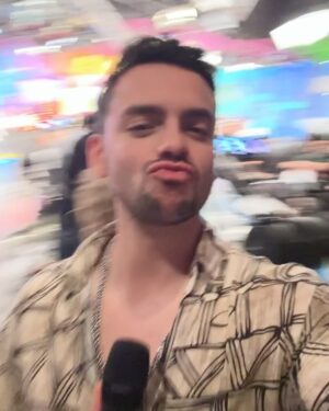 Ivonne Montero Instagram - Familiaaaaaa, que bonita historia ha sido esta canción, les dejamos unos detrás de cámaras pa celebrar los 50k en spotify de “Si Me Dejas” 🥹 
Sigan escuchándola, bailándola, disfrutándola ❤️‍🔥