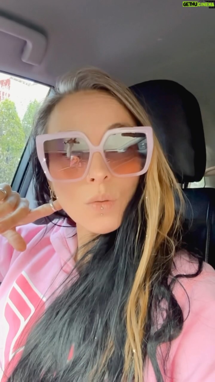 Ivonne Montero - 8.9K Likes - #relajatemuchisimo