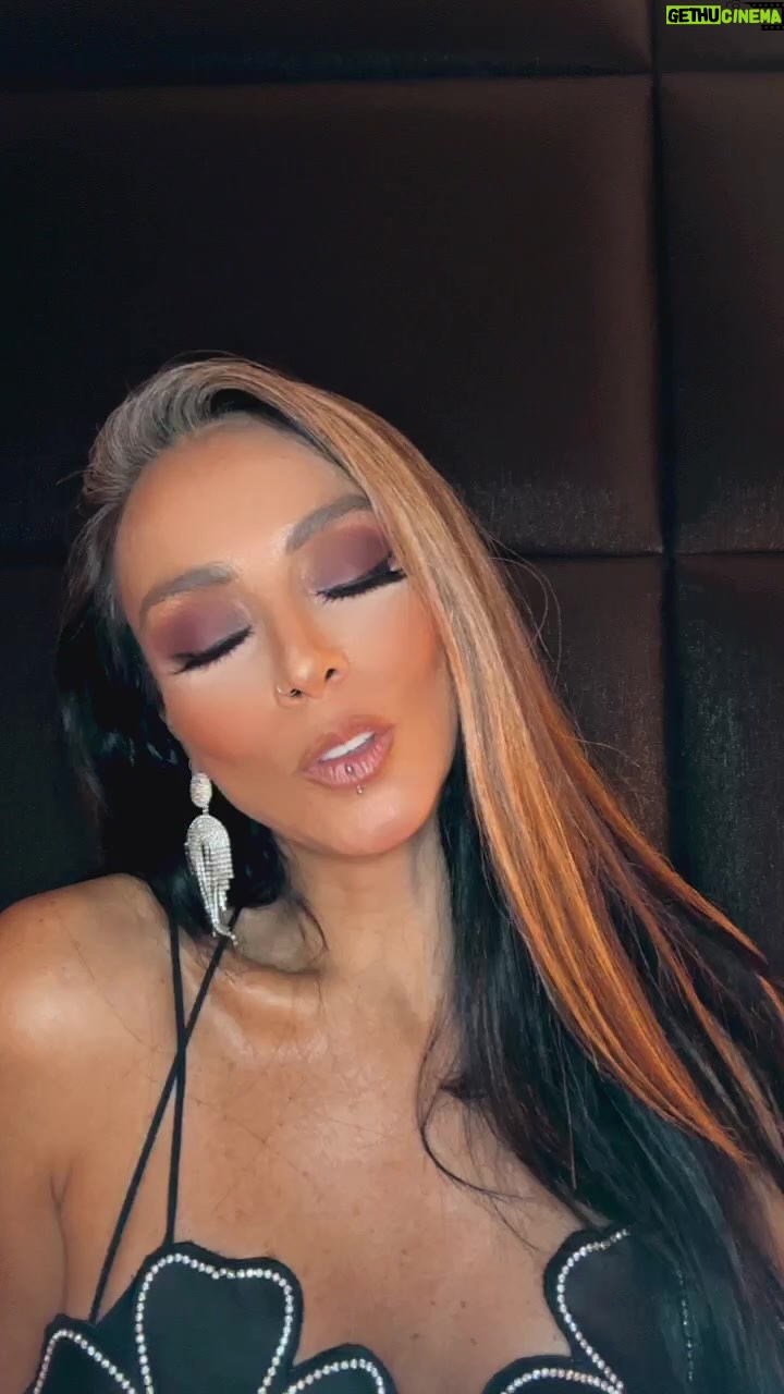 Ivonne Montero - 9.7K Likes - Sobre el lanzamiento de #adios mi nuevo #temamusical #tumbado #videoclip 🎶🎤🎵🎼🎉
Sobre #lcdlf4 voy por @rodrigo_romeh #ganador y mucho más🔮🦋🥳💞🦋